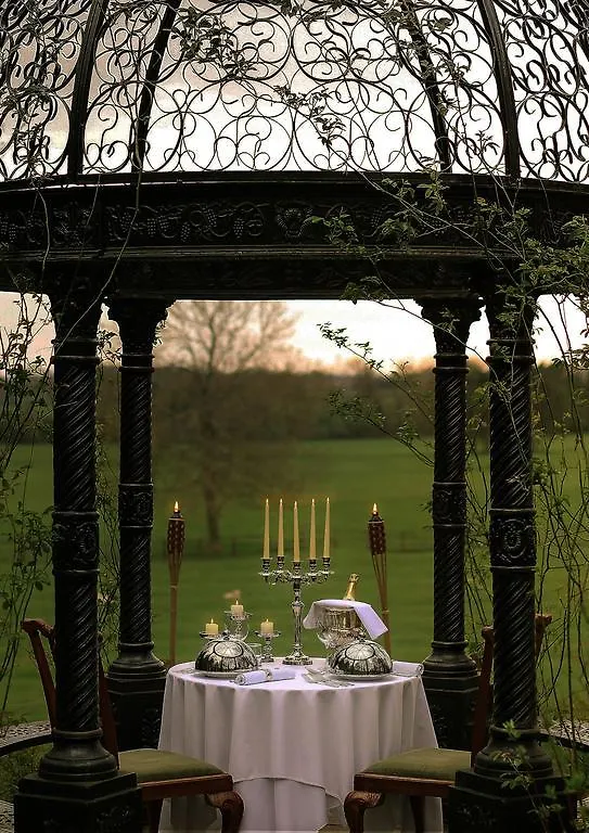 נארסבורו Goldsborough Hall מלון