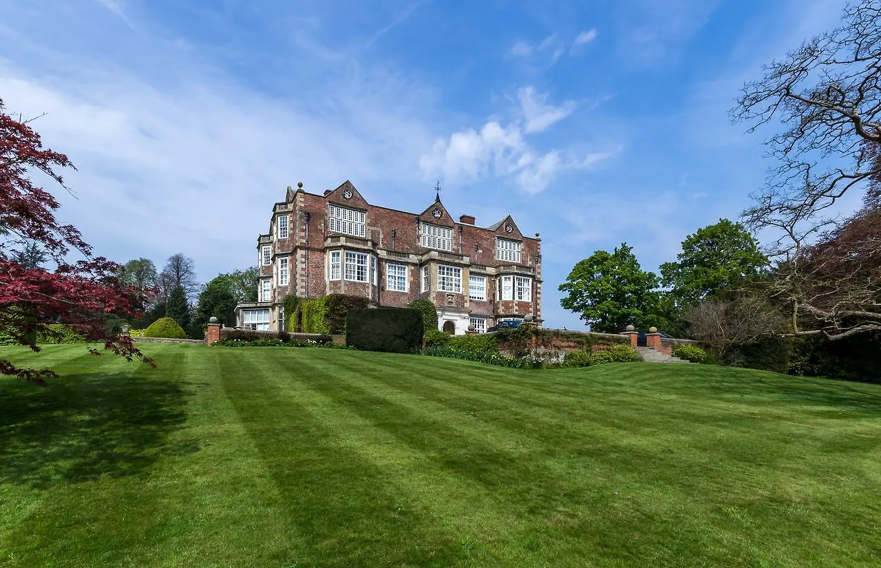 נארסבורו Goldsborough Hall בריטניה