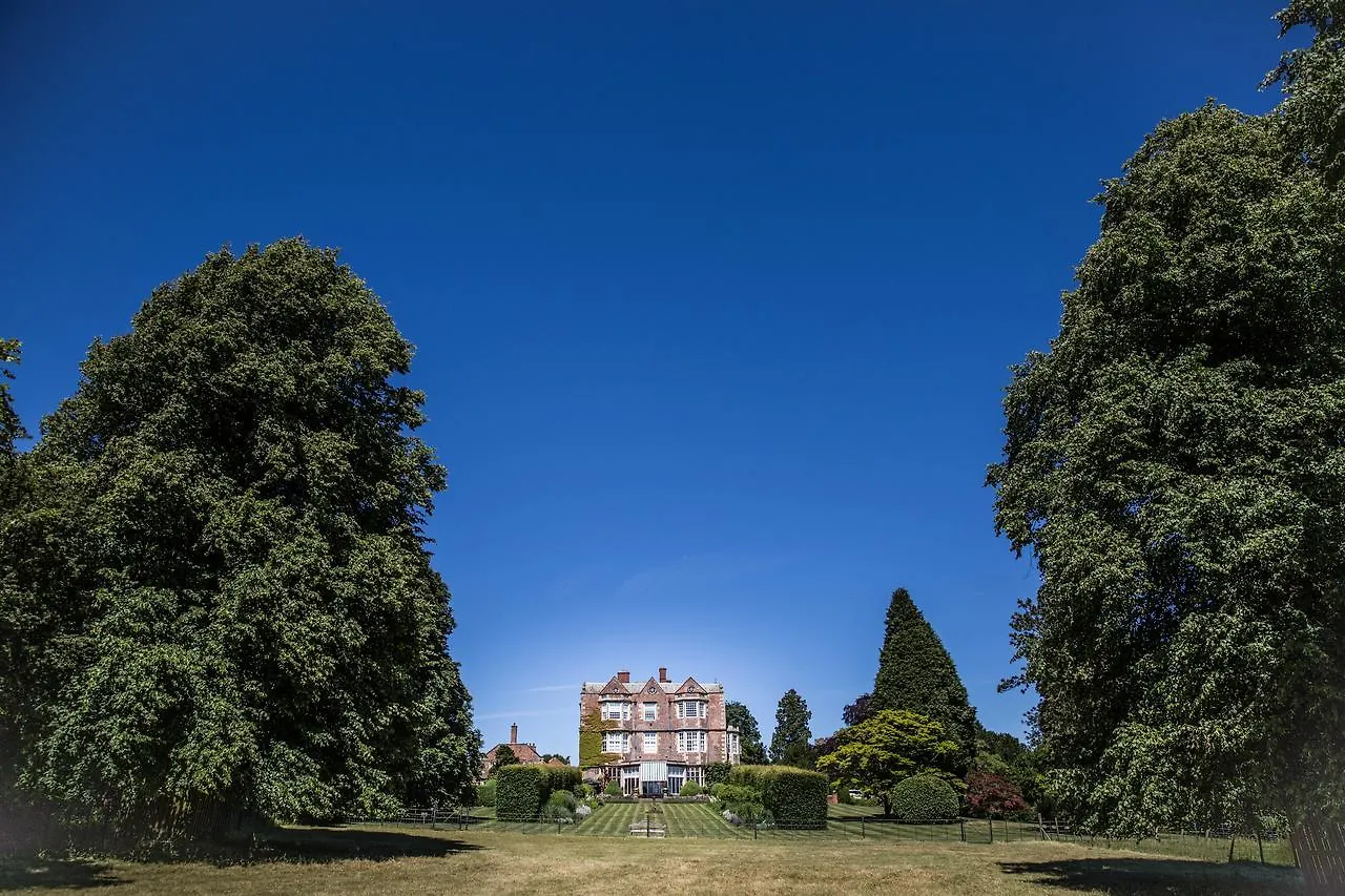 נארסבורו Goldsborough Hall בריטניה